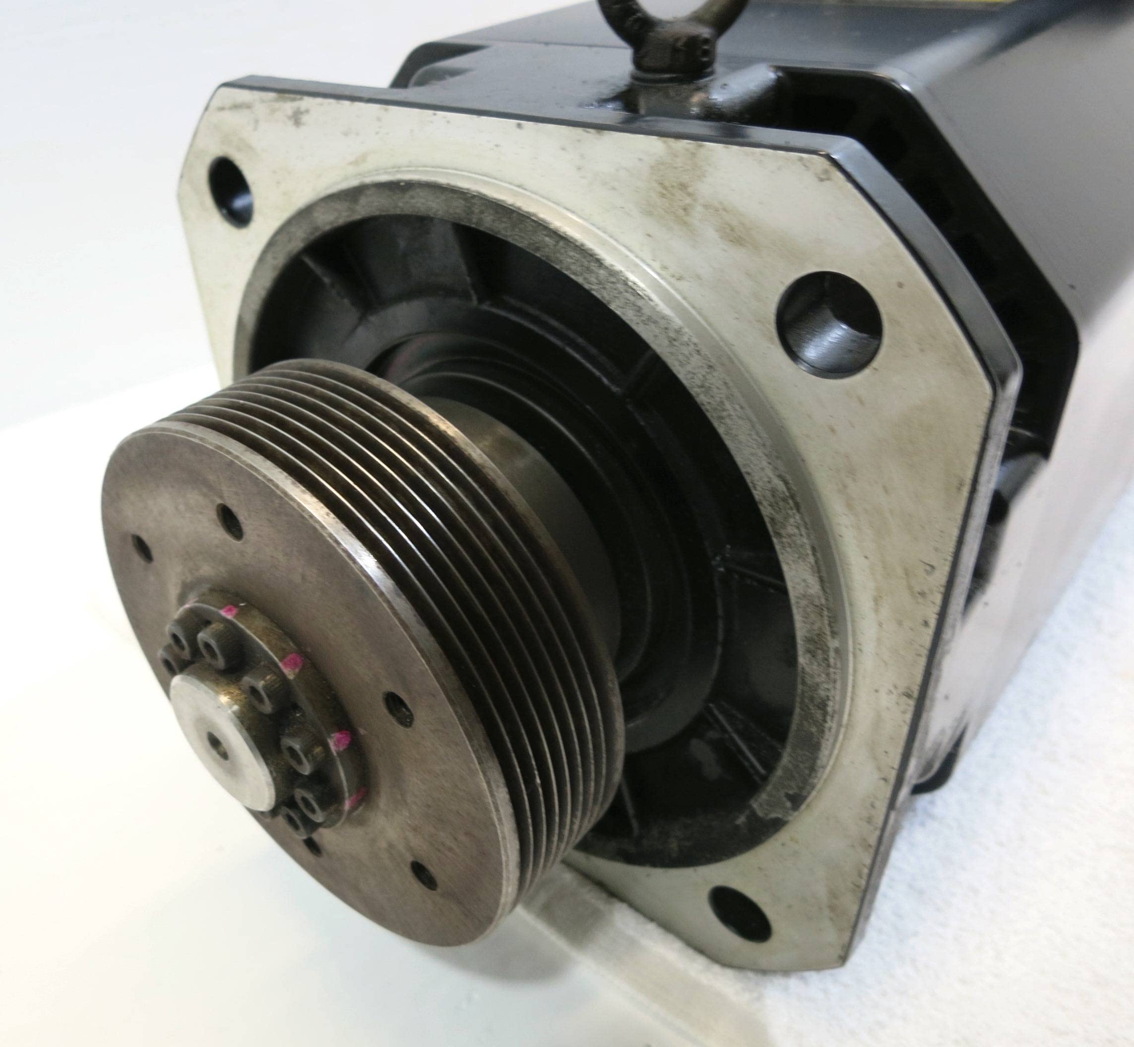 Fanuc A06B-1406-B101 3PH AC Servo Spindle Motor a6/10000i 115-220V Fanuc A06B-1406-B101 3PH AC Servo Spindle Motor a6/10000i 115-220V